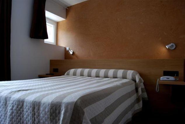 Hotel De France Le Bessat Rom bilde